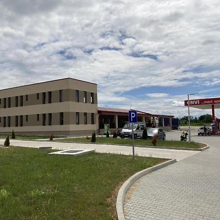 M70 Panzio Szemenyecsörnye Eksteriør bilde